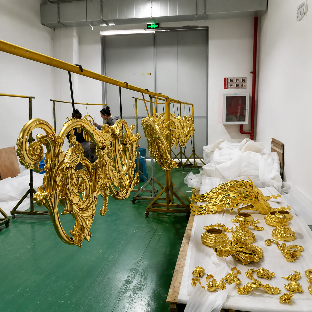 Gilded architectural ornaments in the finishing workshop